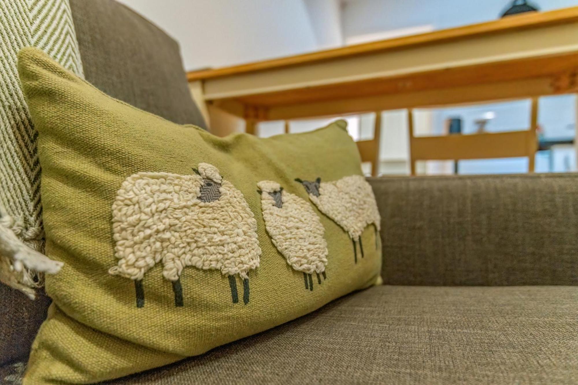 Butland Cottage Пембрук Екстериор снимка